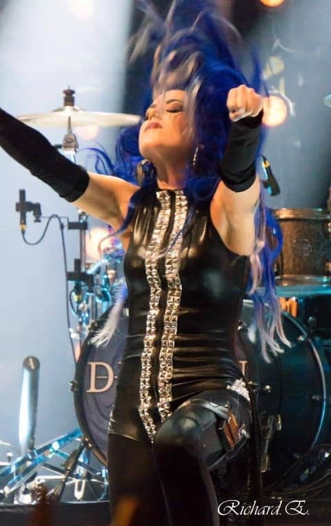 Alissa weiß-gluz
 #94019380