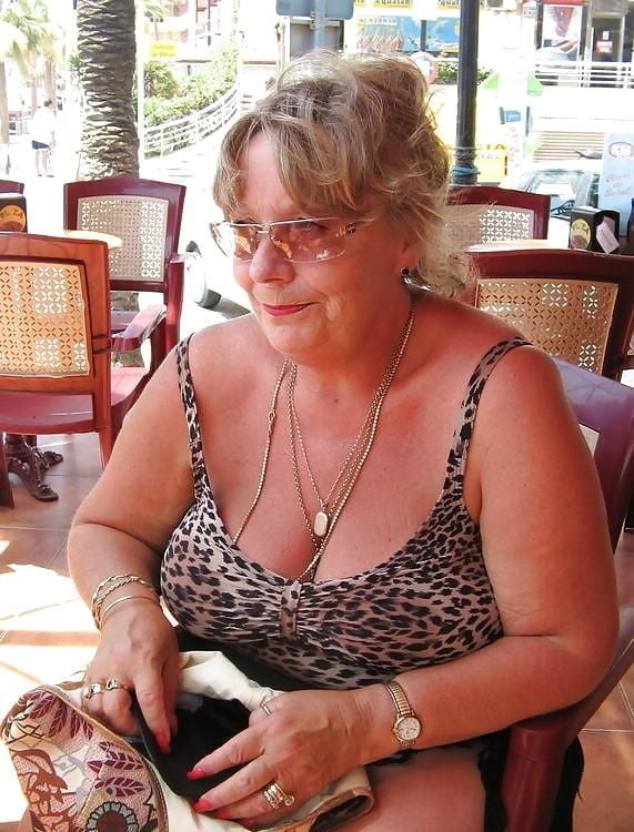 盗撮オッパイ母
 #97863652