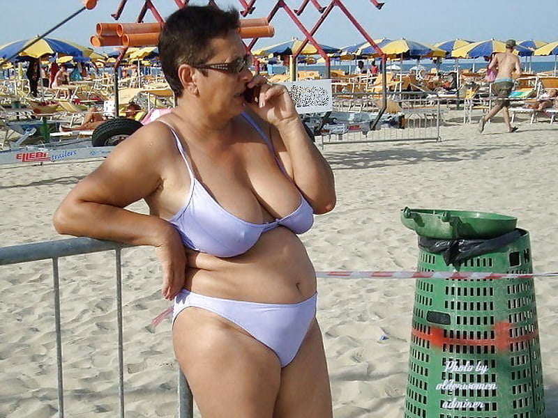 盗撮オッパイ母
 #97863706