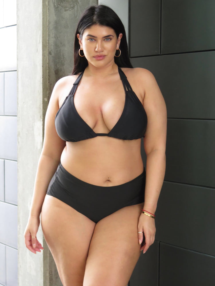 Latecia thomas
 #93982775