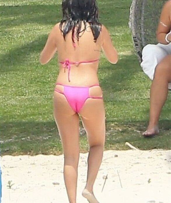 Selena Gomez nude #107577678