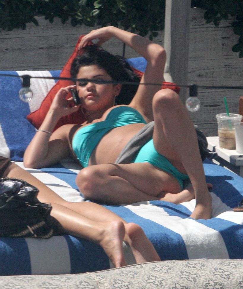 Selena Gomez nackt #107579111
