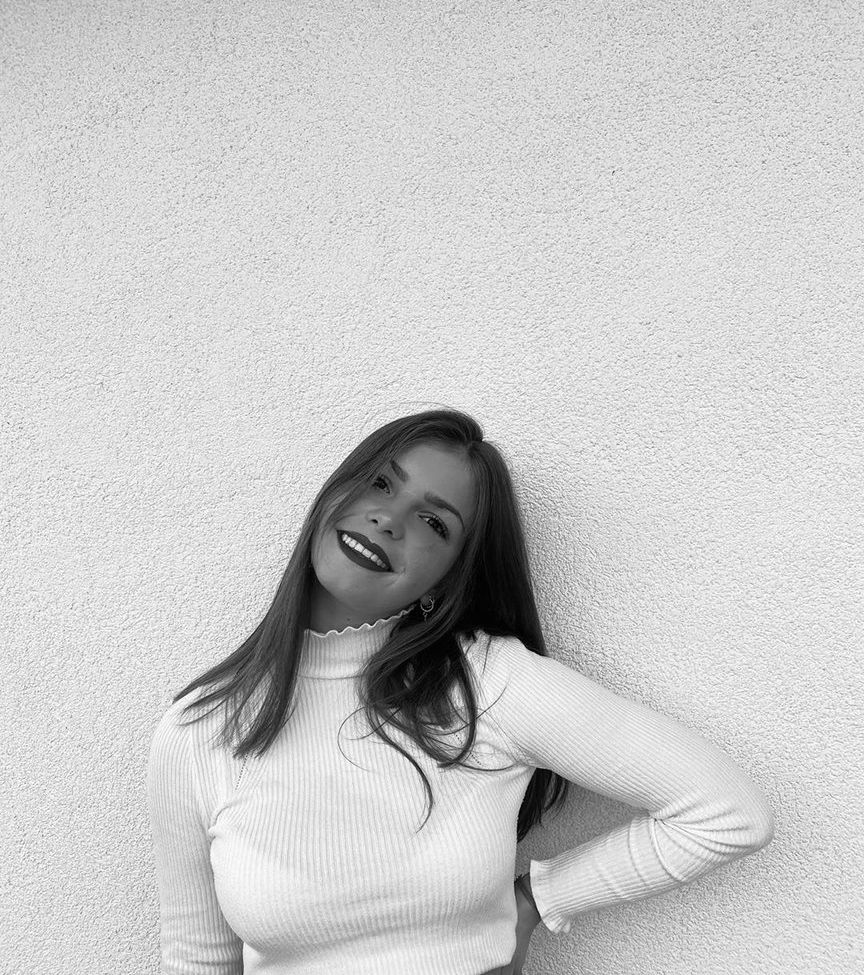 Lena Gross nackt #108984885