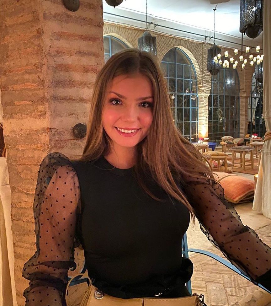 Lena Gross nackt #108984903