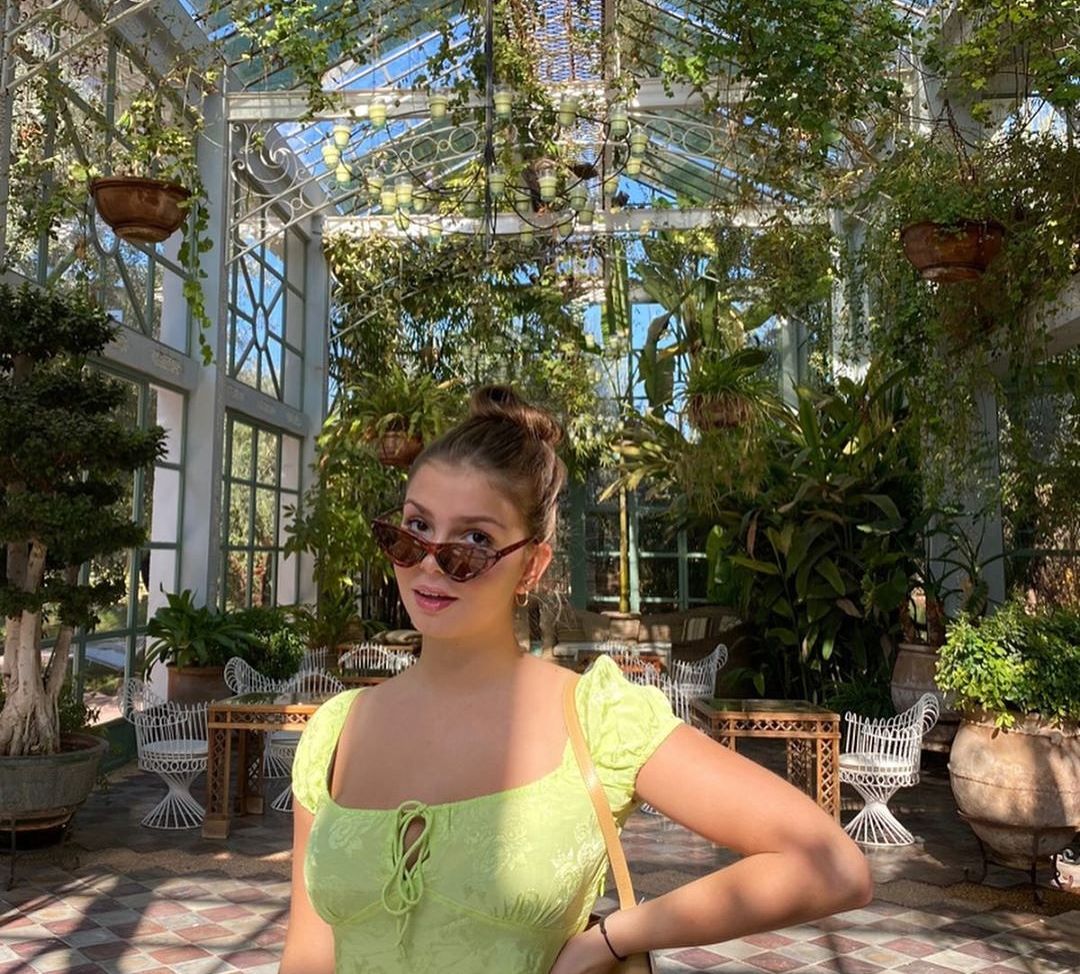 Lena Gross nackt #108984904