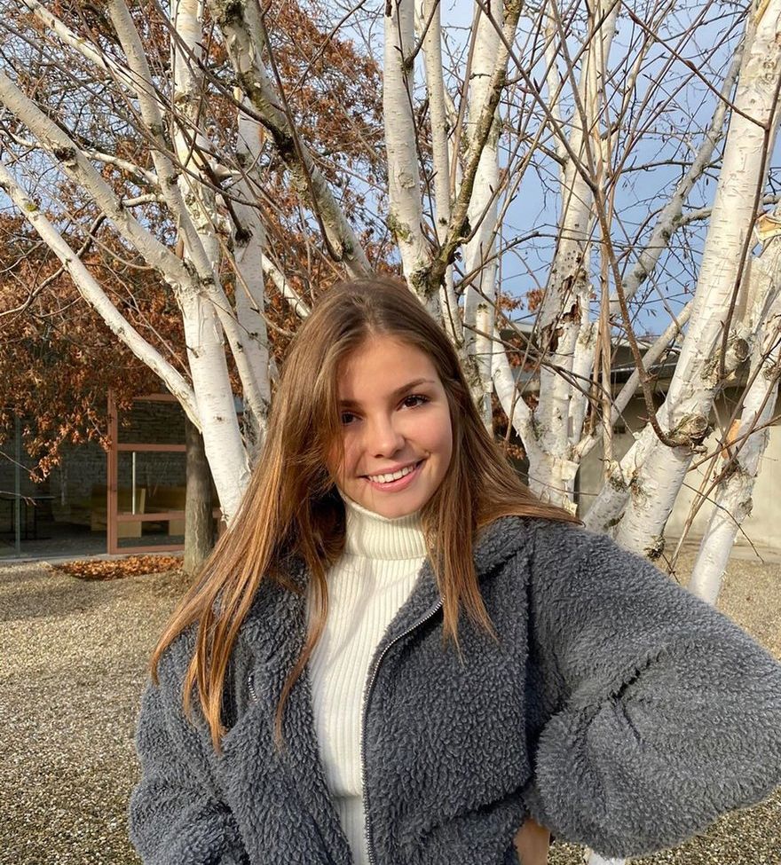 Lena Gross nackt #108984925