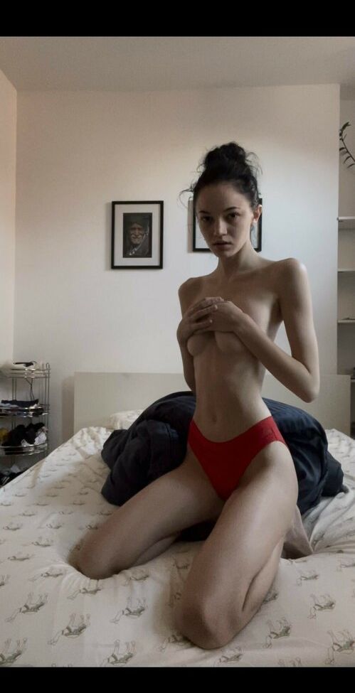 Rylrat desnuda #108436128