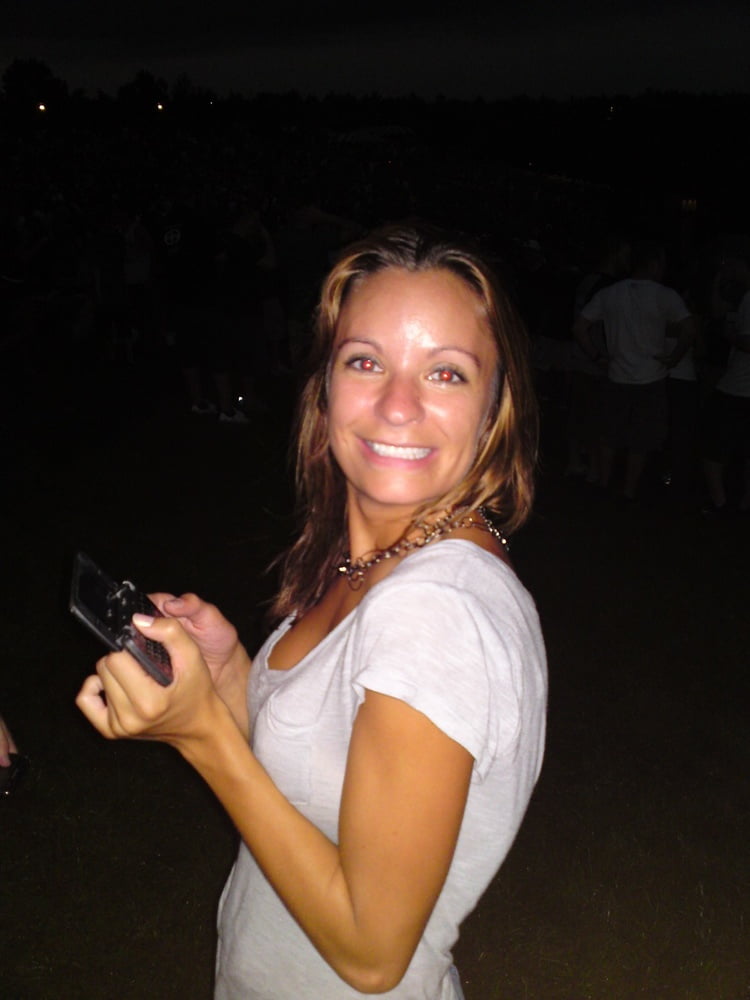 休暇中のセクシーな女性たち
 #103180225