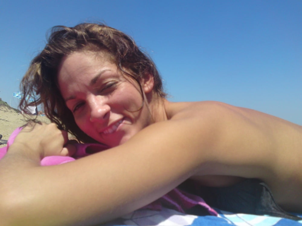 休暇中のセクシーな女性たち
 #103180228