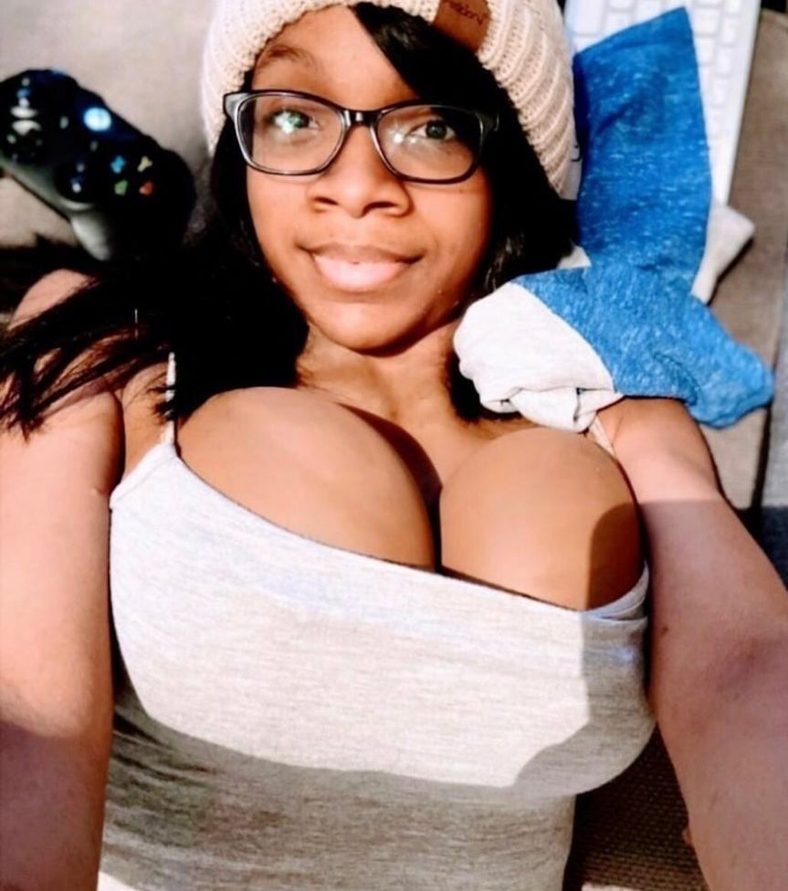 Yours_trulyjo desnuda #108123059