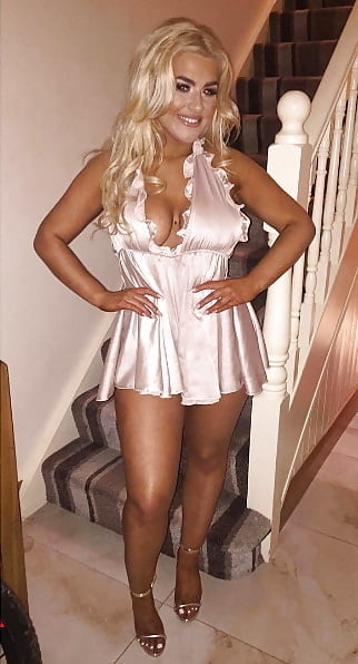 Reif gekleidet wie Schlampen 20
 #97063407