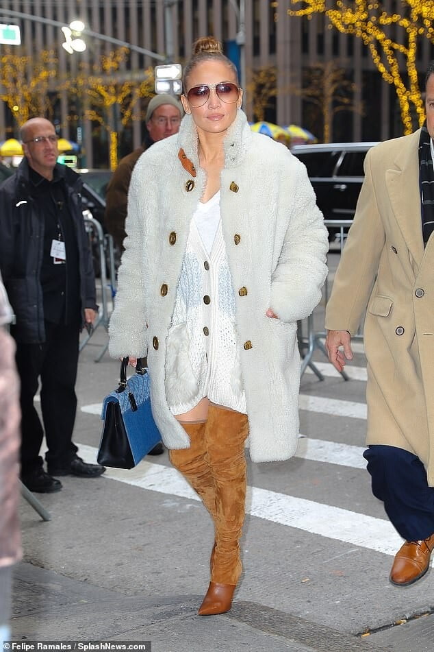 JLo with Boots Vol 02 #103629777