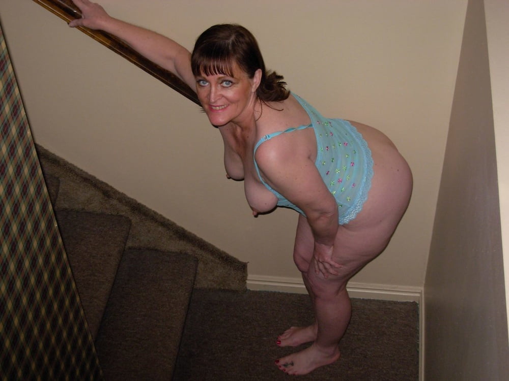 Shared Mature Whore Molly #95659934