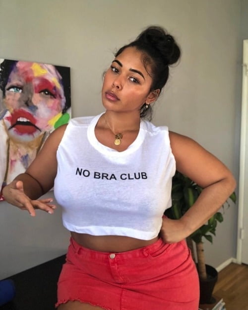 No bra club
 #105701978