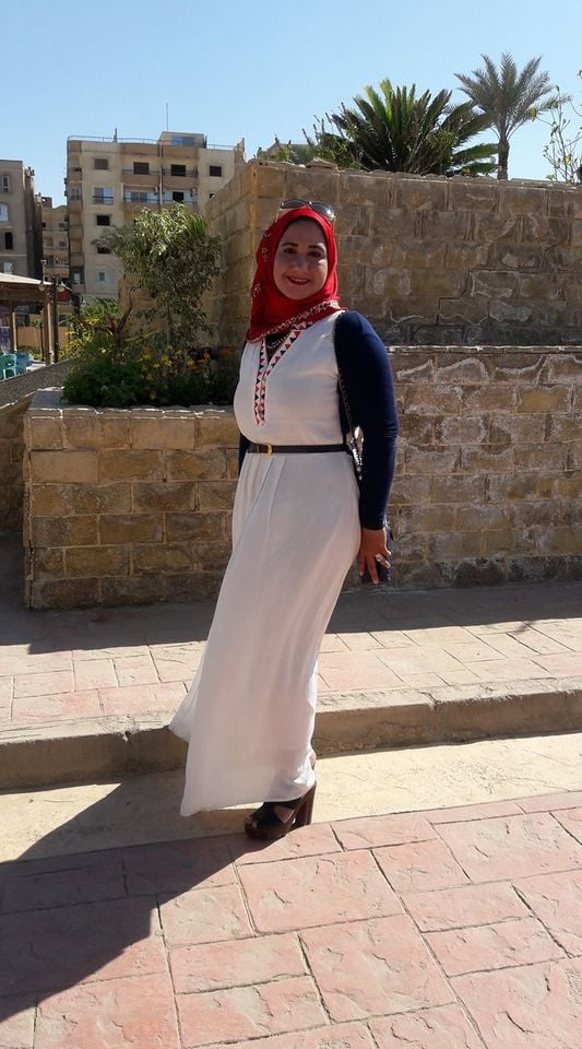 Hanaa - muslimische Hijabi heiße ägyptische Anwältin
 #79685314