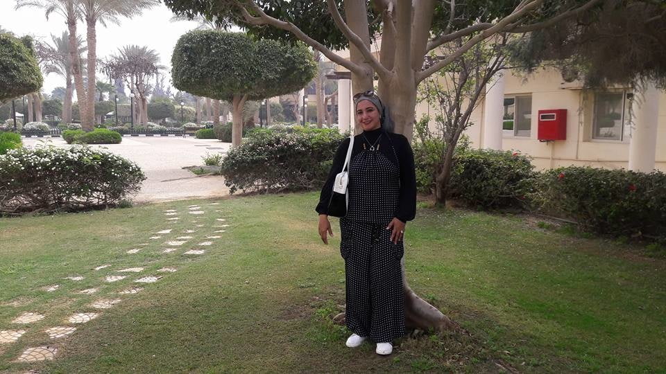 Hanaa - muslimische Hijabi heiße ägyptische Anwältin
 #79685327