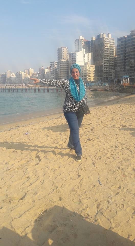 Hanaa - muslimische Hijabi heiße ägyptische Anwältin
 #79685331