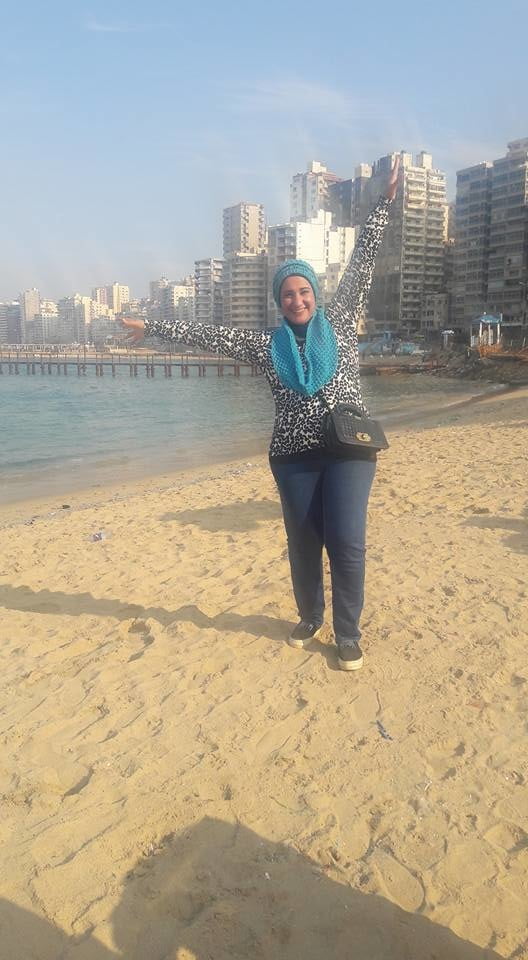 Hanaa - muslimische Hijabi heiße ägyptische Anwältin
 #79685340