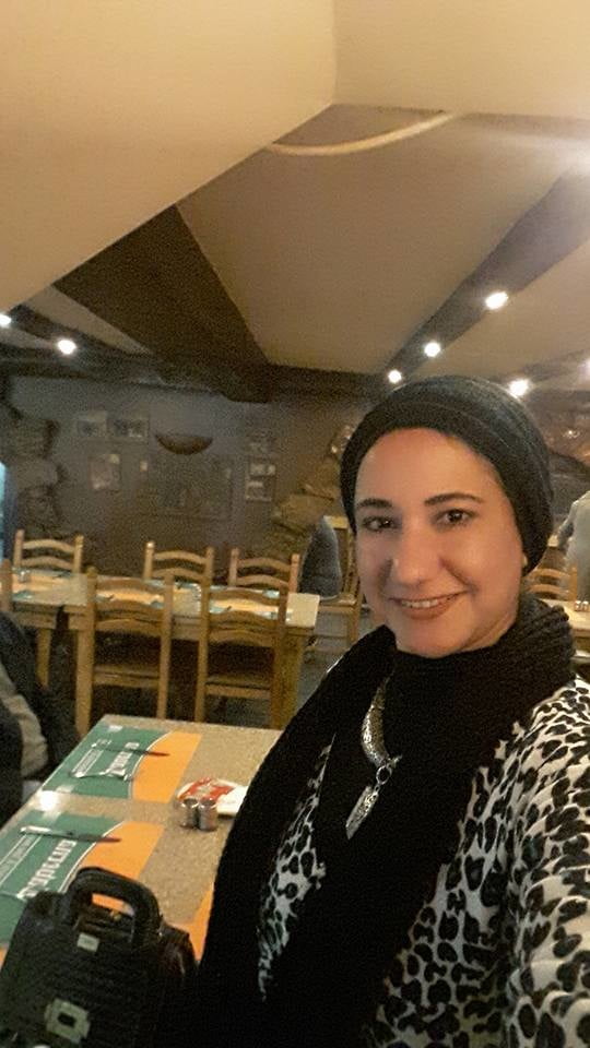 Hanaa - musulman hijabi chaud avocat égyptien
 #79685342