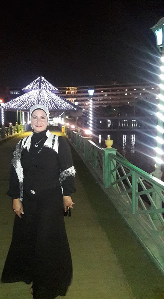 Hanaa - muslimische Hijabi heiße ägyptische Anwältin
 #79685357