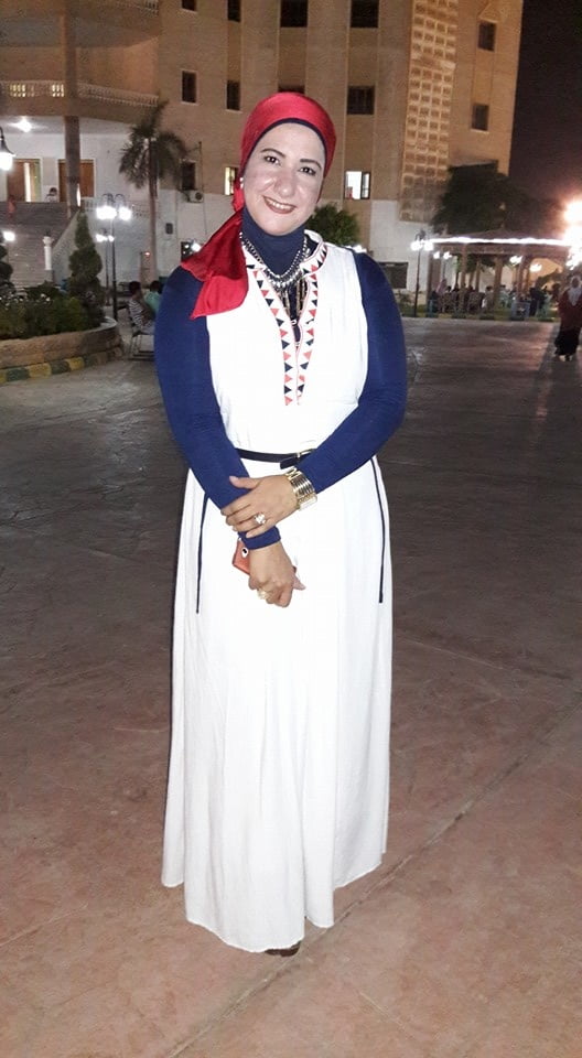 Hanaa - muslimische Hijabi heiße ägyptische Anwältin
 #79685358