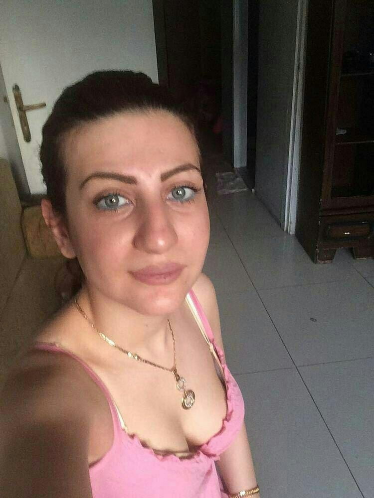 Iranian beautiful girl taking nude selfies #90274931