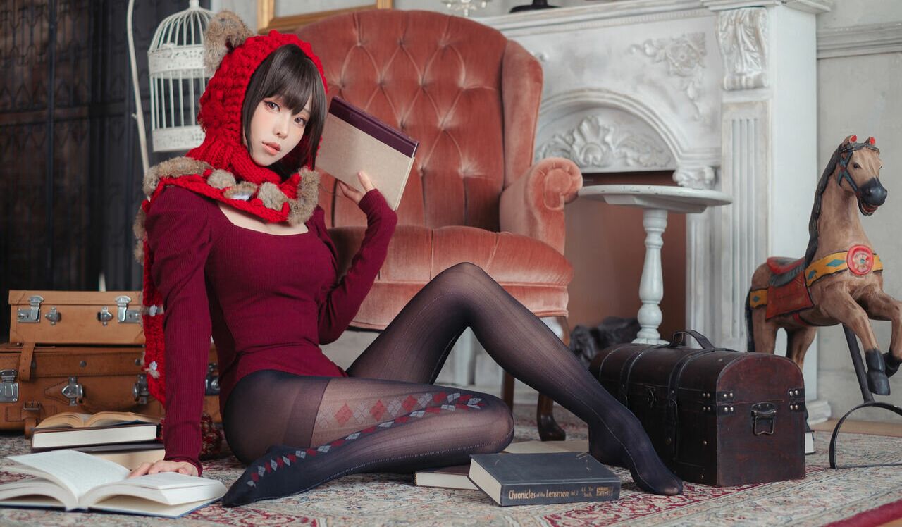 Eeelyeee nackt #108272256