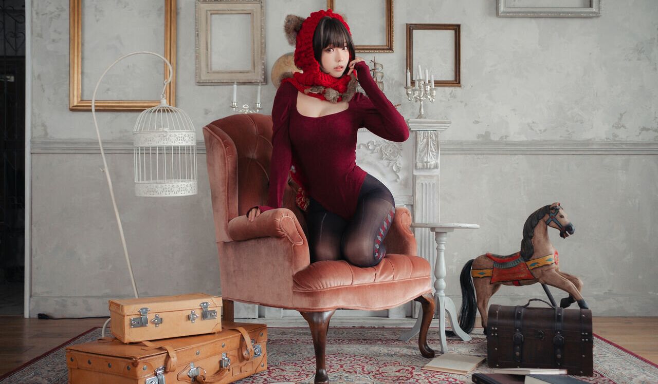 Eeelyeee nackt #108272275