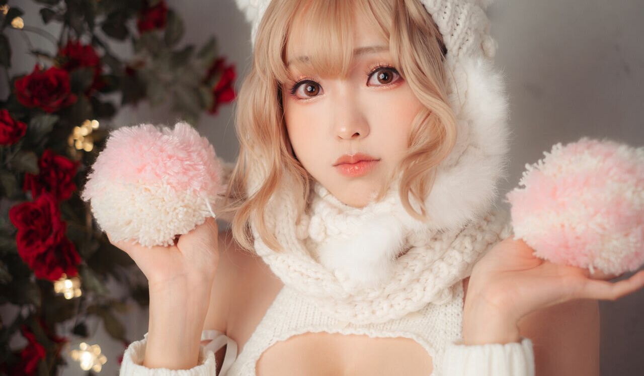 Eeelyeee nackt #108272292