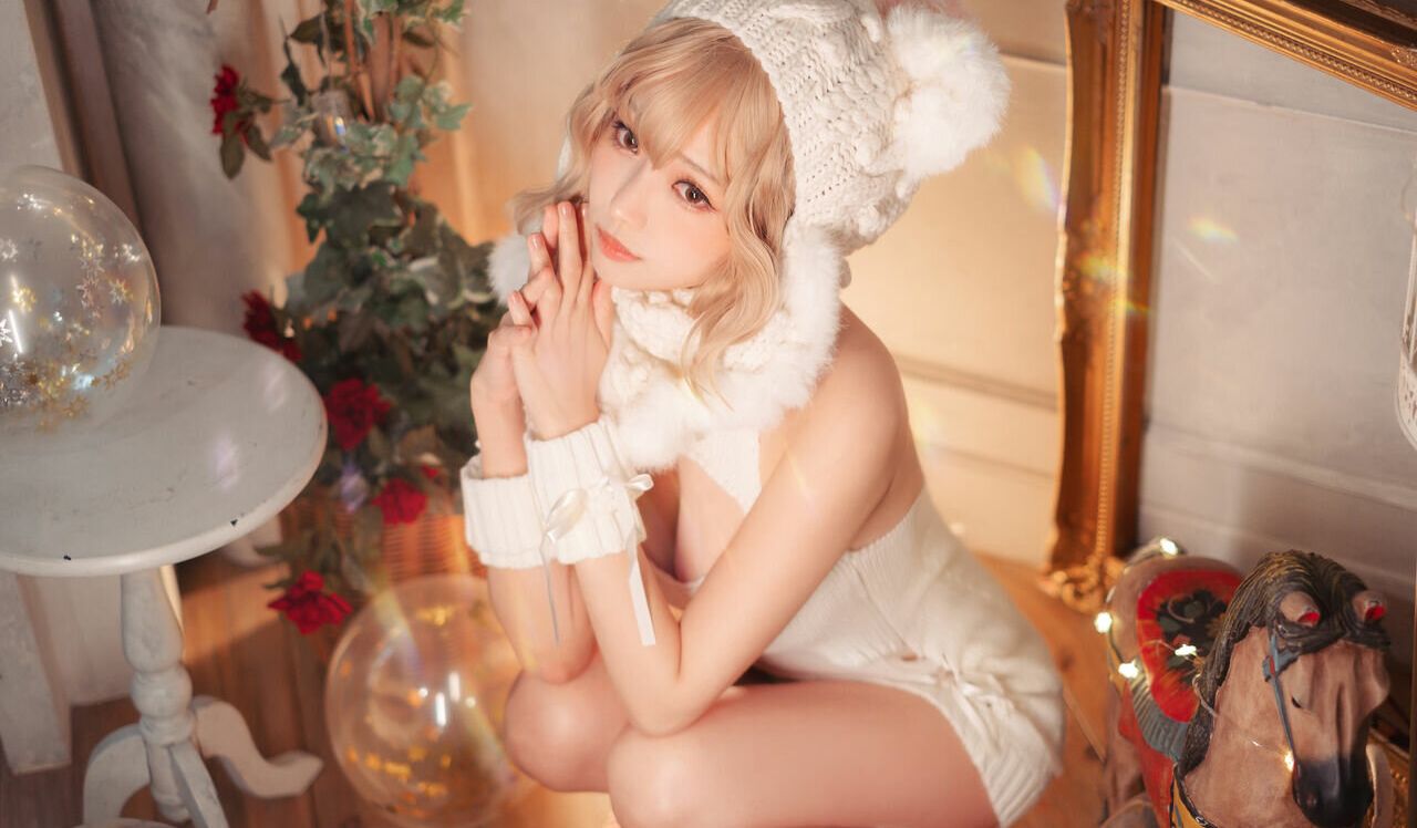 Eeelyeee nackt #108272293