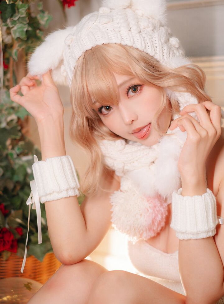 Eeelyeee nackt #108272294