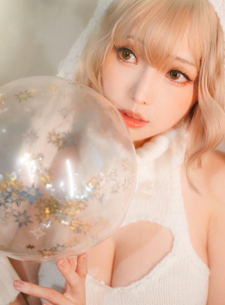 Eeelyeee nackt #108272308