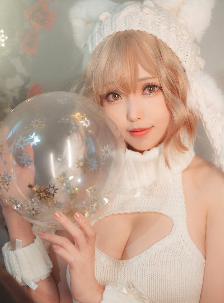 Eeelyeee nackt #108272309