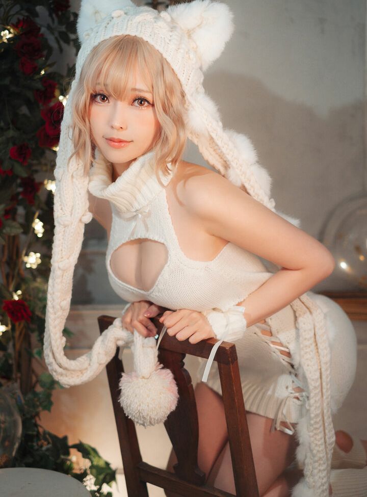 Eeelyeee nackt #108272316