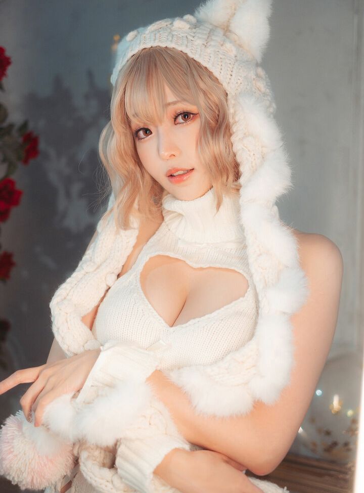 Eeelyeee nackt #108272317