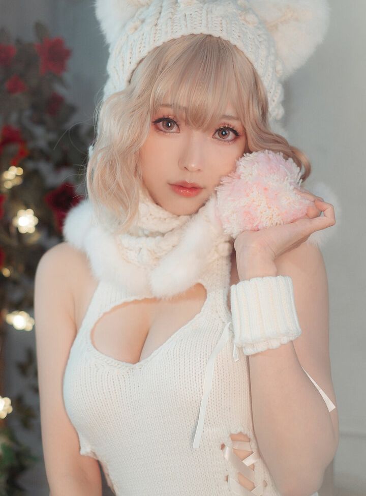 Eeelyeee nackt #108272318