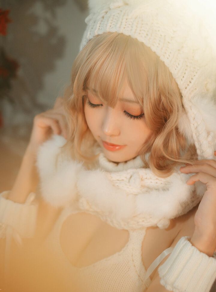 Eeelyeee nackt #108272327