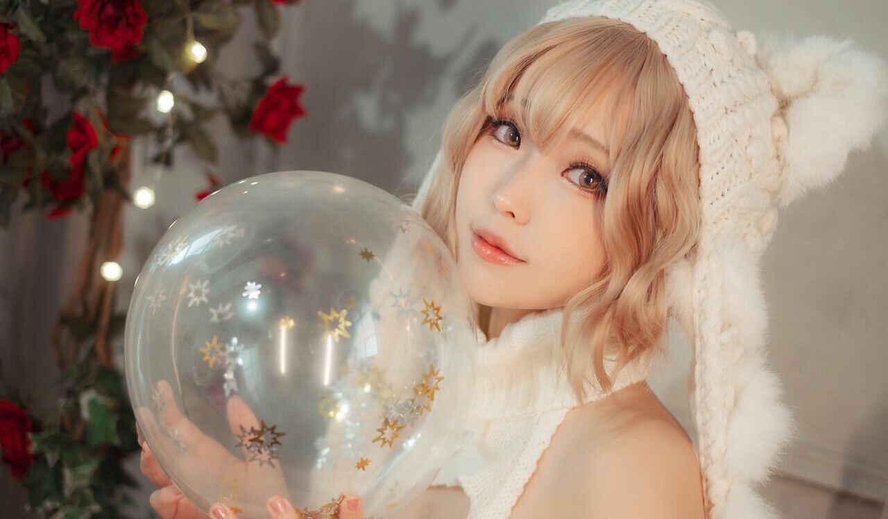 Eeelyeee nackt #108272331