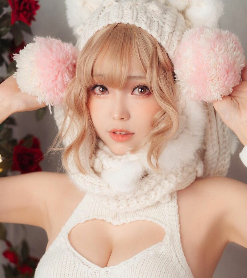 Eeelyeee nackt #108272341