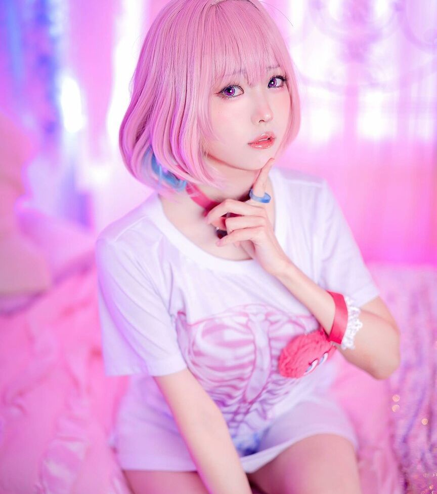 Eeelyeee nackt #108272349