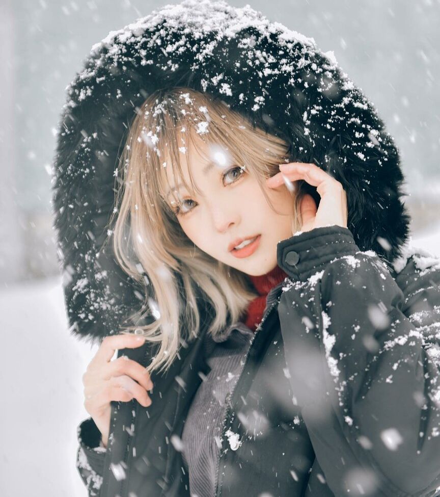 Eeelyeee nackt #108272352