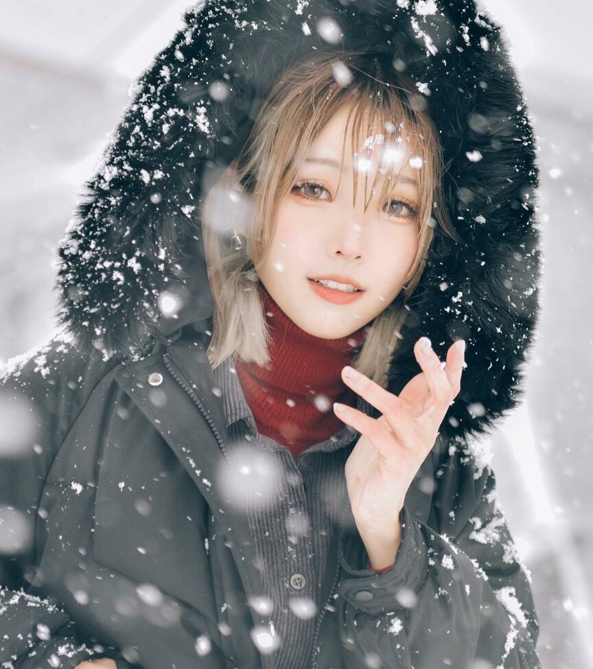 Eeelyeee nackt #108272354