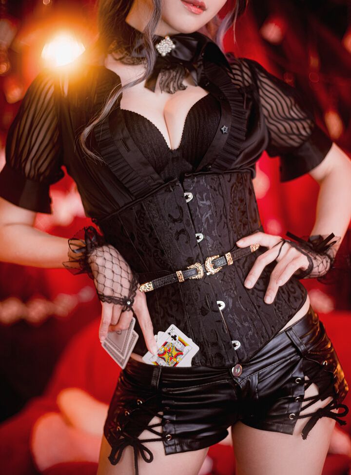 Eeelyeee nackt #108272376