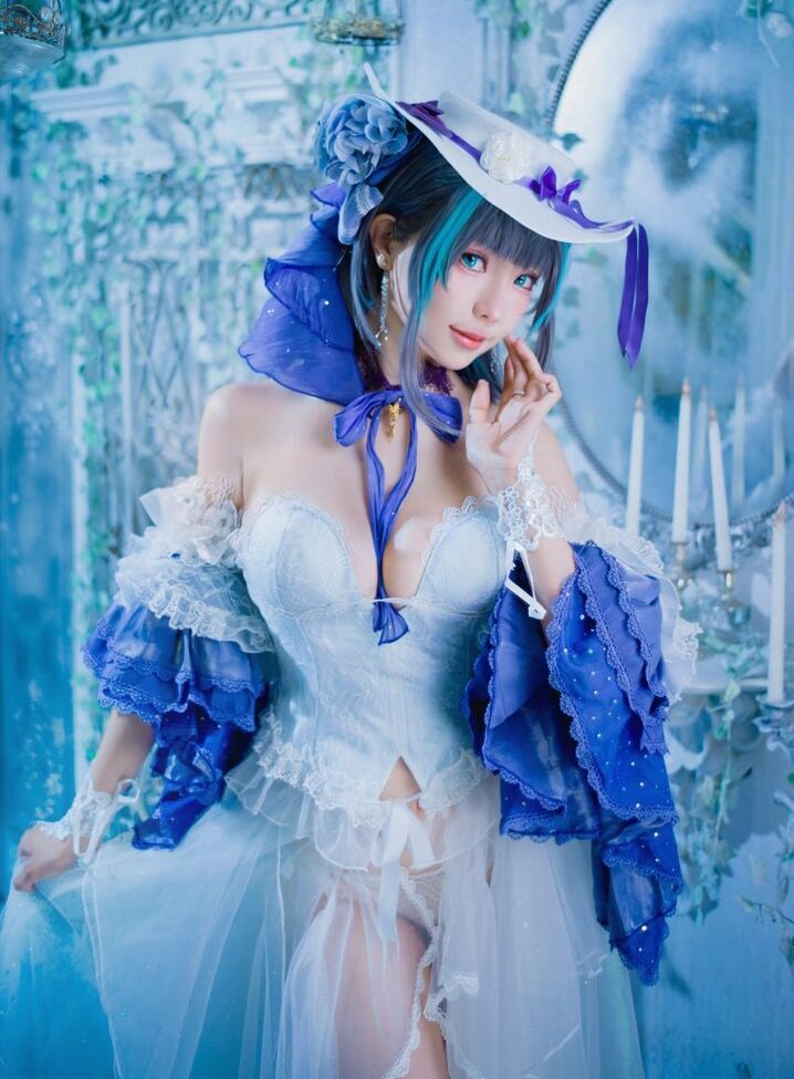 Eeelyeee nackt #108272390