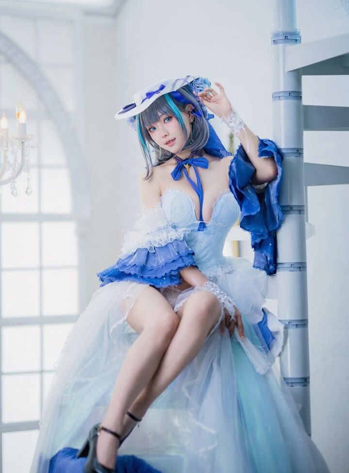 Eeelyeee nackt #108272400