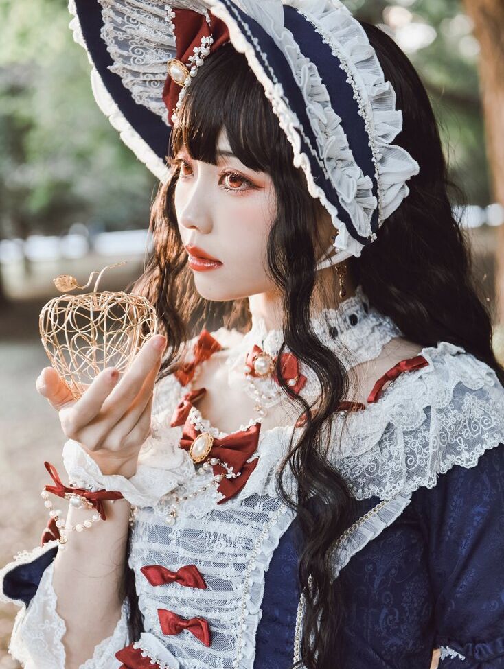 Eeelyeee nackt #108272417