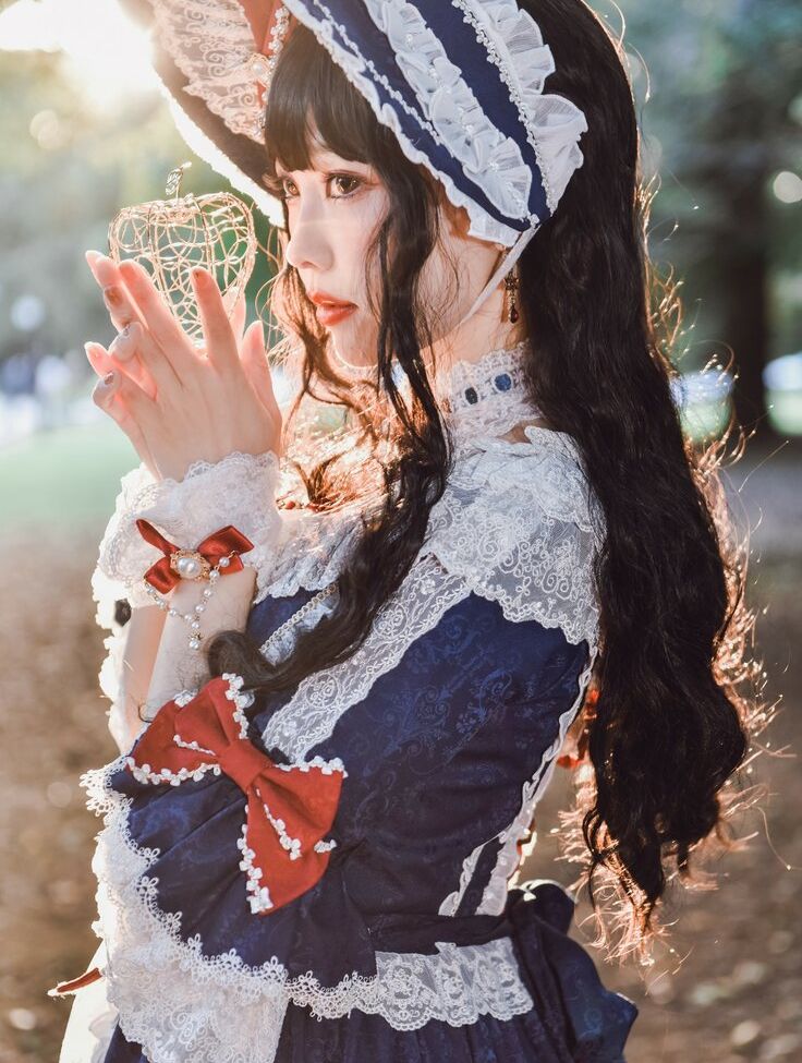 Eeelyeee nackt #108272428