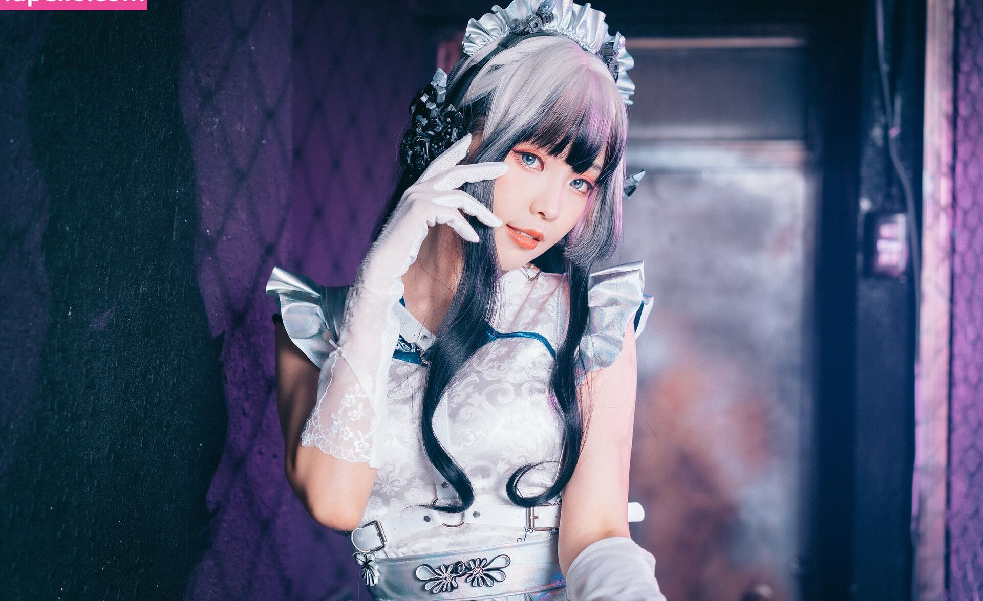 Eeelyeee nackt #108272431