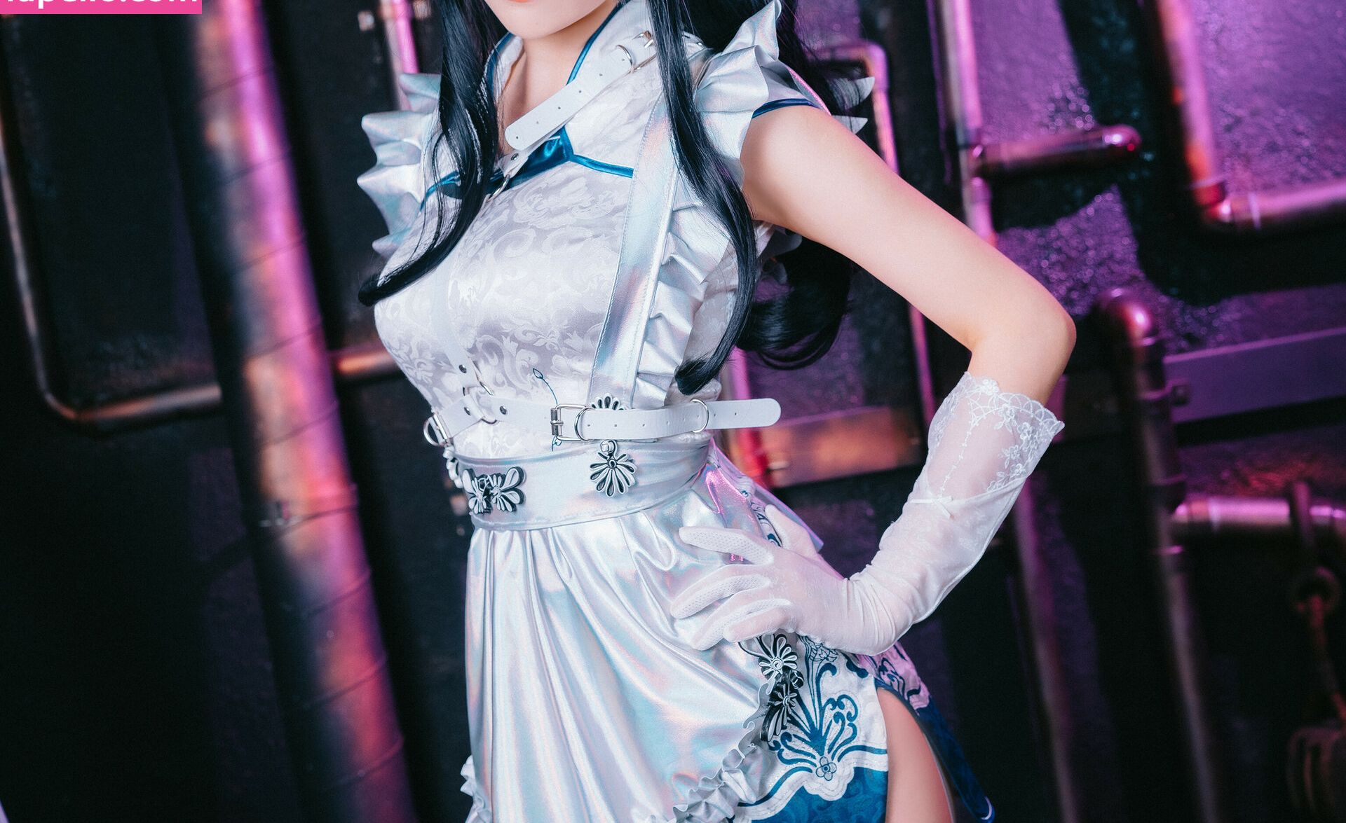 Eeelyeee nackt #108272443