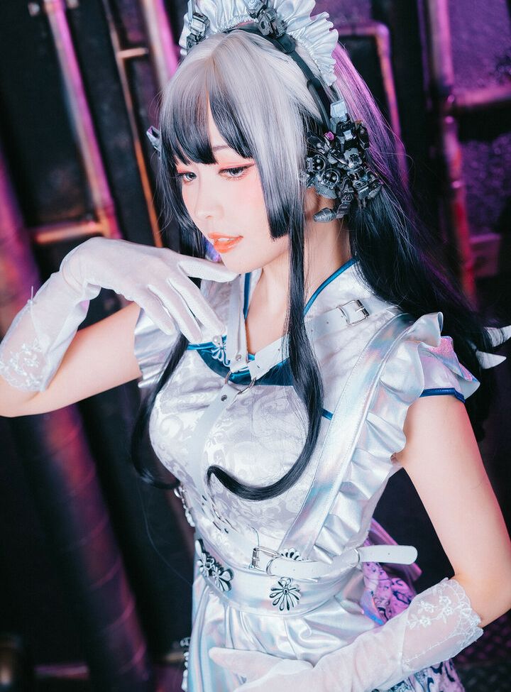 Eeelyeee nackt #108272444